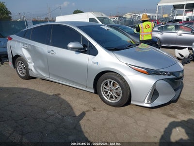 TOYOTA PRIUS PRIME 2017