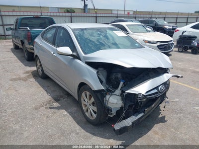 HYUNDAI ACCENT 2012