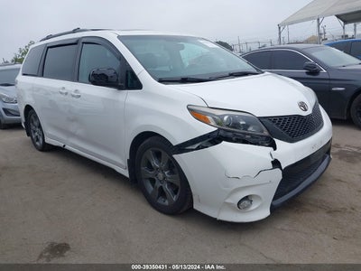 Toyota Sienna 2016