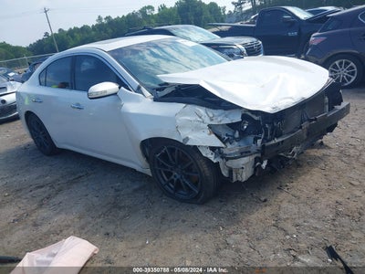 NISSAN MAXIMA 2012