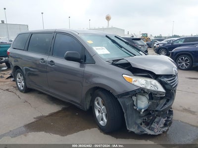 TOYOTA SIENNA 2017