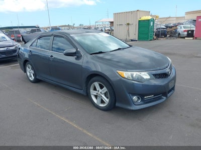 TOYOTA CAMRY 2012