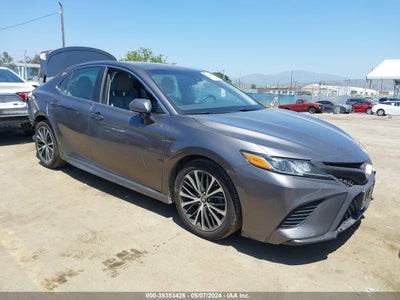 TOYOTA CAMRY 2018