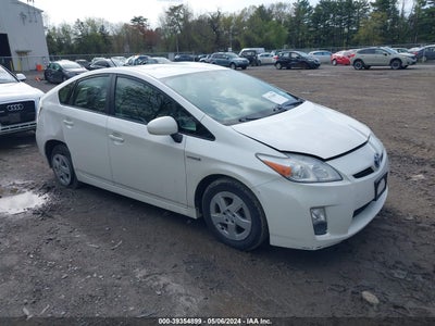 TOYOTA PRIUS 2011