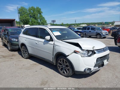 MITSUBISHI OUTLANDER 2015