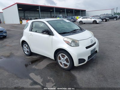 SCION IQ 2014