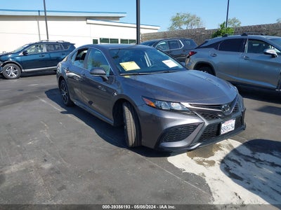 TOYOTA CAMRY 2022