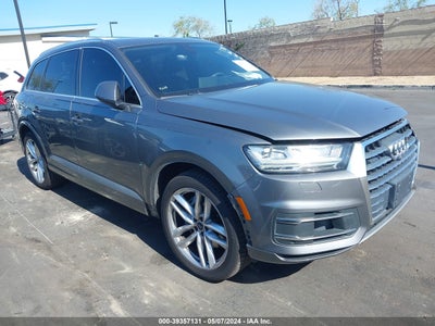 AUDI Q7 2017