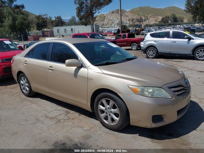 TOYOTA CAMRY 2011