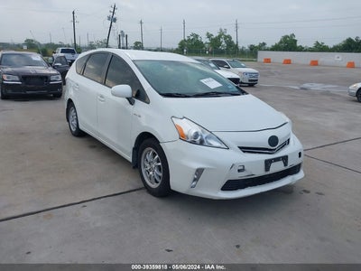 TOYOTA PRIUS V 2012