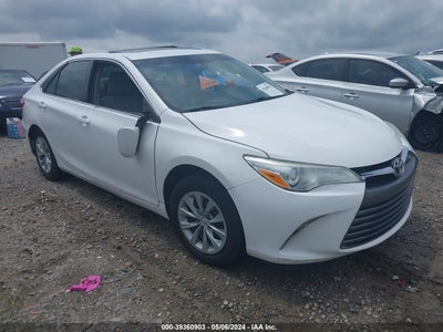 TOYOTA CAMRY 2017