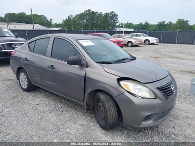 NISSAN VERSA 2014