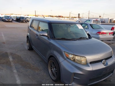 SCION XB 2012
