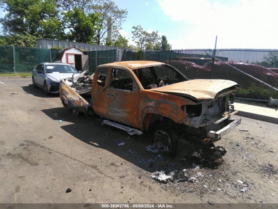TOYOTA TACOMA 2019