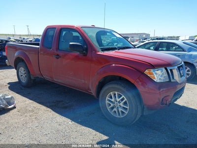 NISSAN FRONTIER 2015