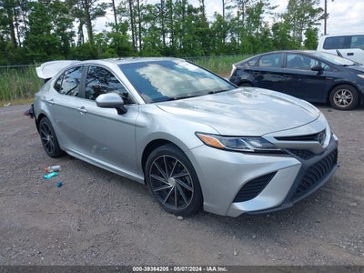 TOYOTA CAMRY 2018