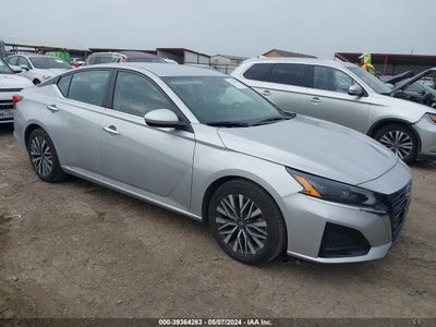 Nissan Altima 2023