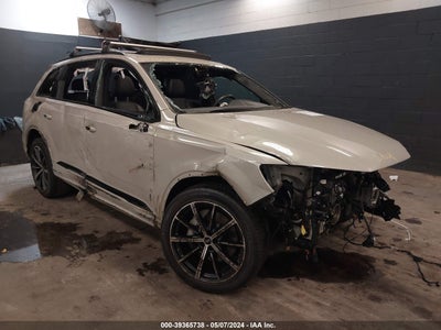 AUDI Q7 2023