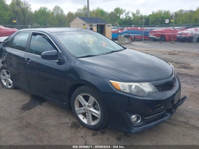 TOYOTA CAMRY 2014
