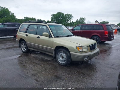 SUBARU FORESTER 2001