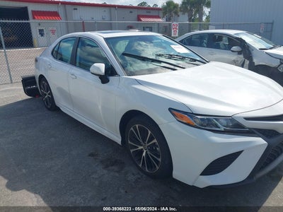 TOYOTA CAMRY 2020