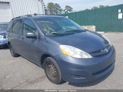 TOYOTA SIENNA 2008