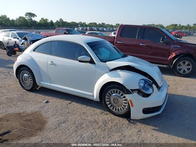 VOLKSWAGEN BEETLE 2013