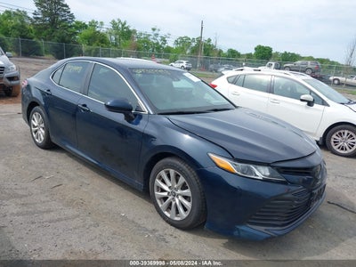 TOYOTA CAMRY 2018