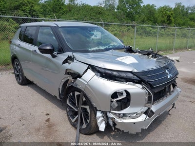 Mitsubishi Outlander 2023