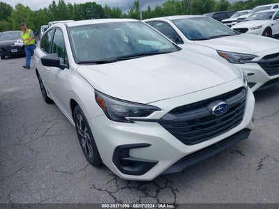 Subaru Legacy 2024