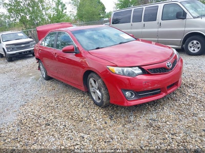TOYOTA CAMRY 2014