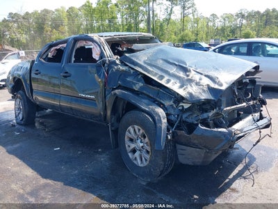 TOYOTA TACOMA 2018