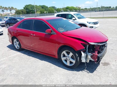 TOYOTA CAMRY 2014