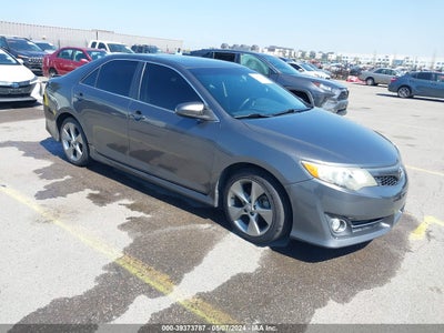 TOYOTA CAMRY 2014