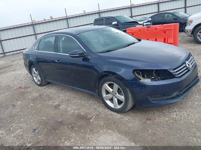 VOLKSWAGEN PASSAT 2012