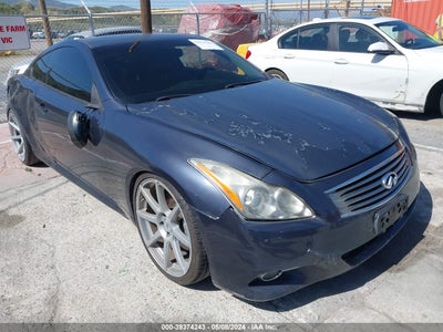 INFINITI JOURNEY 2010
