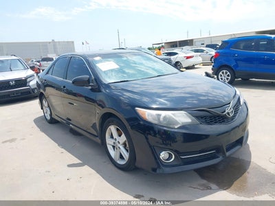 TOYOTA CAMRY 2014