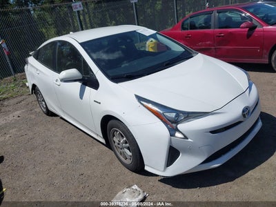 TOYOTA PRIUS 2018