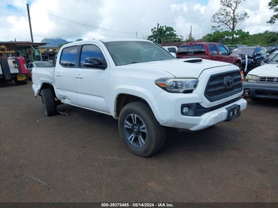 TOYOTA TACOMA 2017