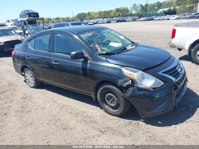 NISSAN VERSA 2015