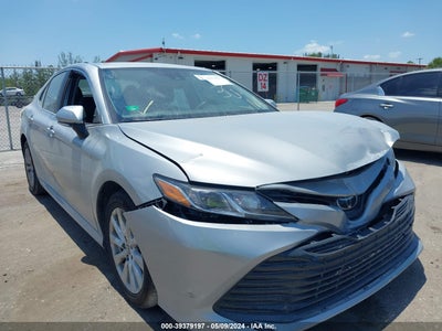 TOYOTA CAMRY 2020