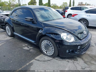 VOLKSWAGEN BEETLE 2014