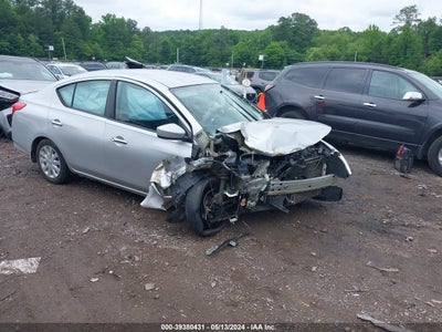 NISSAN VERSA 2015