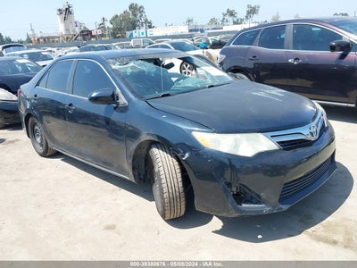TOYOTA CAMRY 2012