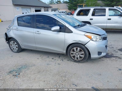 TOYOTA YARIS 2012
