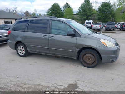 TOYOTA SIENNA 2005