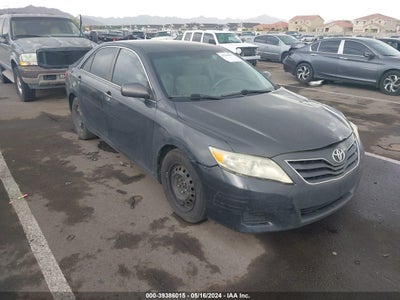 TOYOTA CAMRY 2011