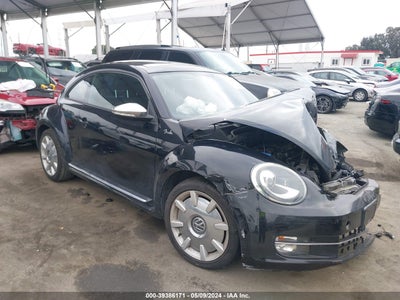 VOLKSWAGEN BEETLE 2013