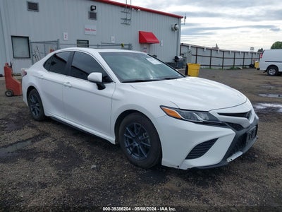 TOYOTA CAMRY 2018