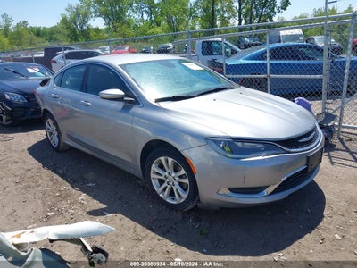 CHRYSLER 200 2015
